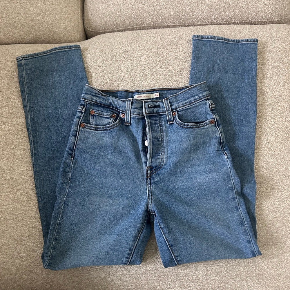 Levi’s Wedgie Straight